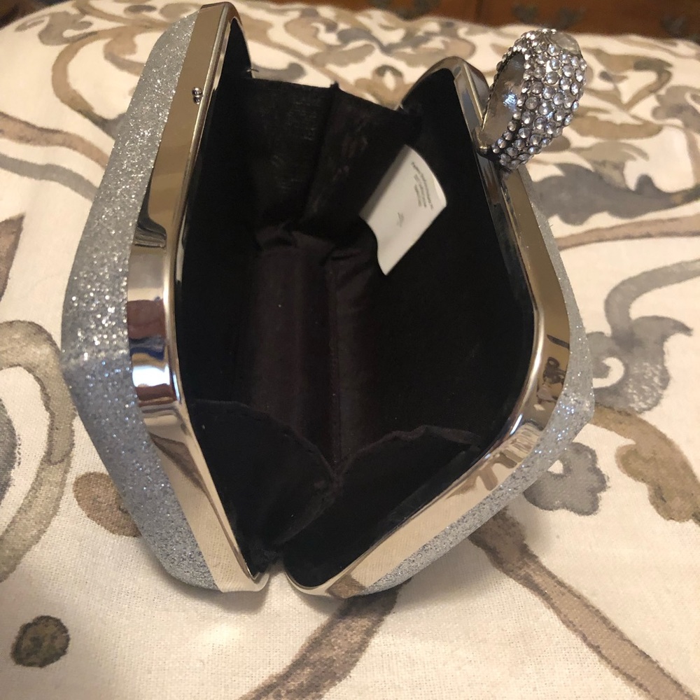 Silver Glitter Clutch - Picture 4 of 4